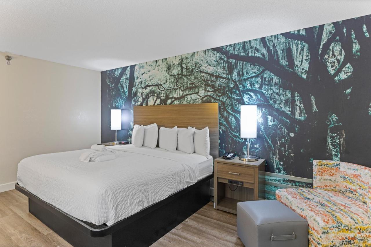 Clarion Pointe Savannah Gateway I-95 Екстер'єр фото